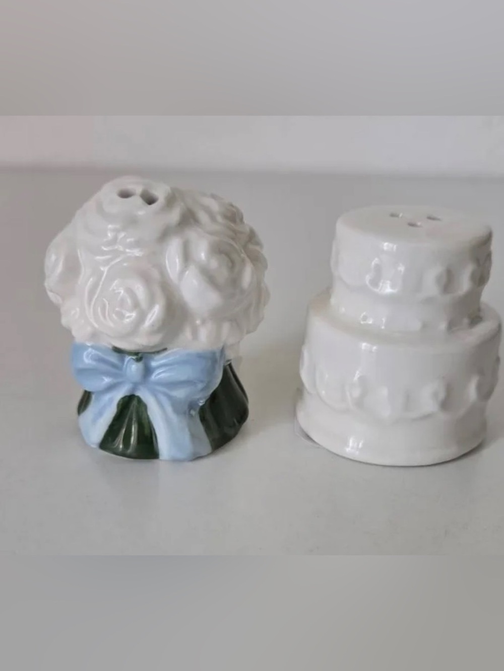 Ceramic Floral wedding Bouquet Salt and Pepper Shaker Set - White and Blue